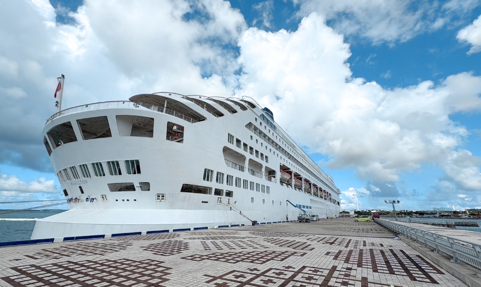 2025年 【宮古島 】客船の船底クリーニング